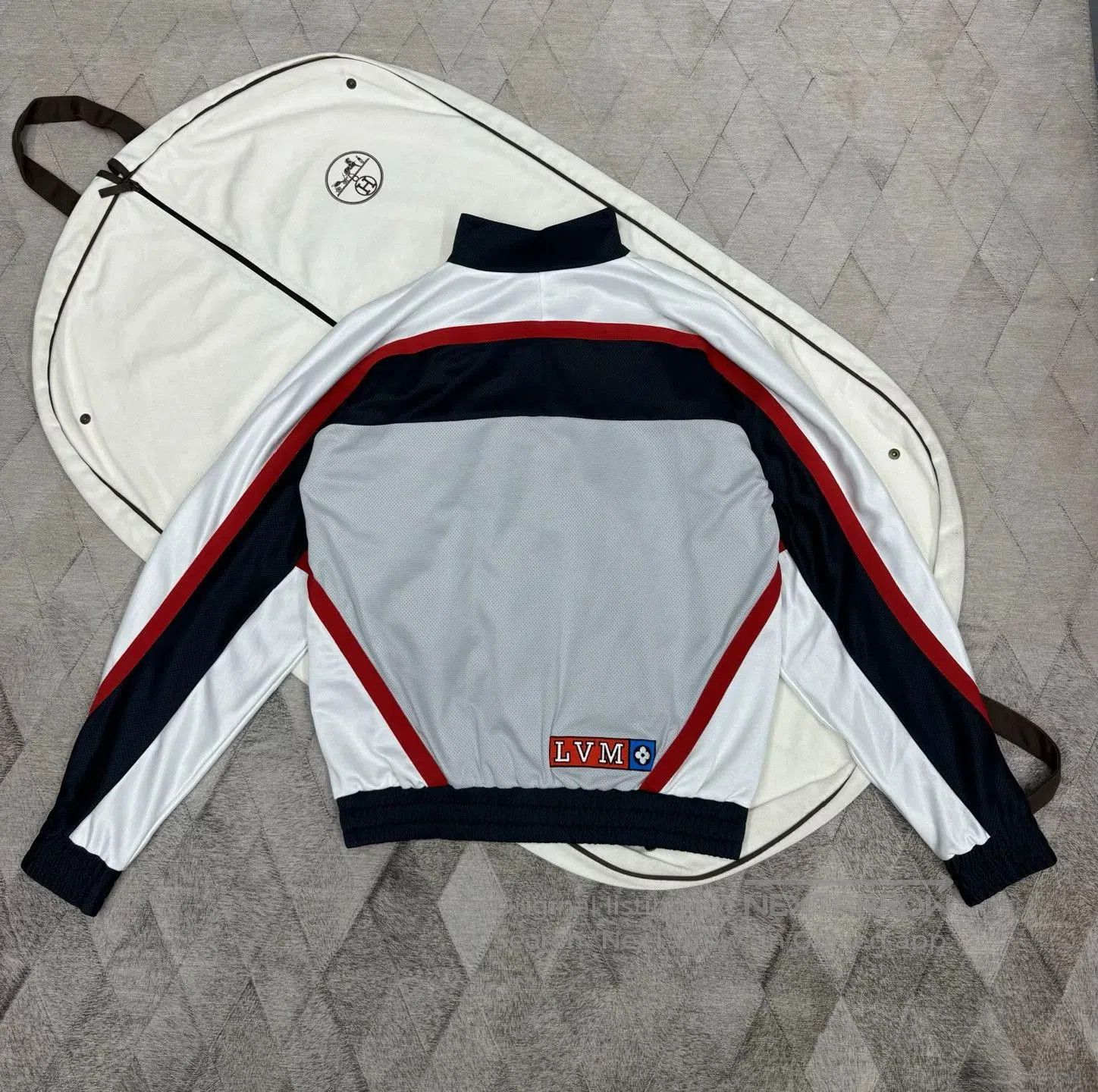 Louis Vuitton LV Classic Logo Jacket. Size US XXL / EU 58 / 5 - 5 Thumbnail