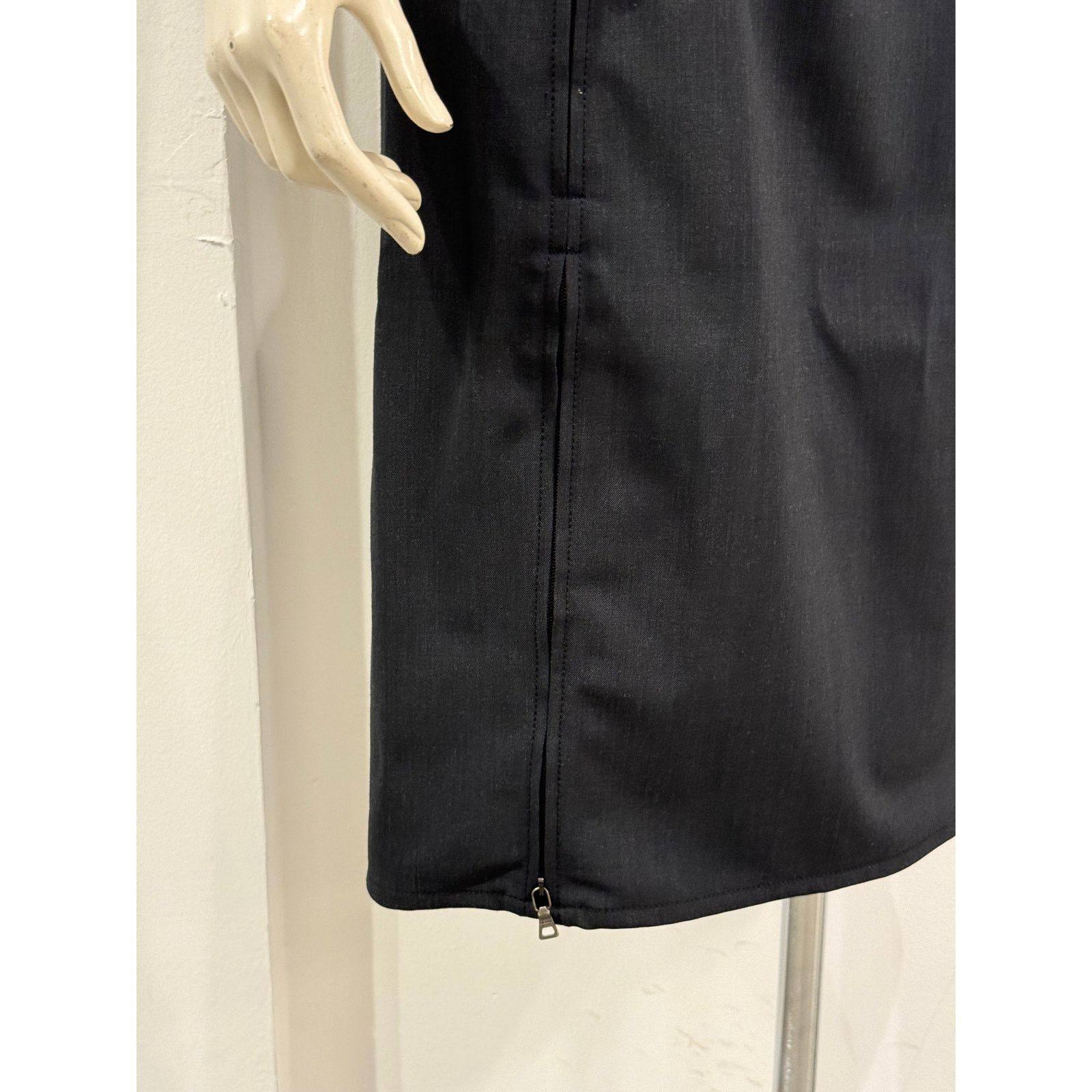 Prada Prada wool midi belted skirt with zippers Size 28" / US 6 / IT 42 - 3 Thumbnail
