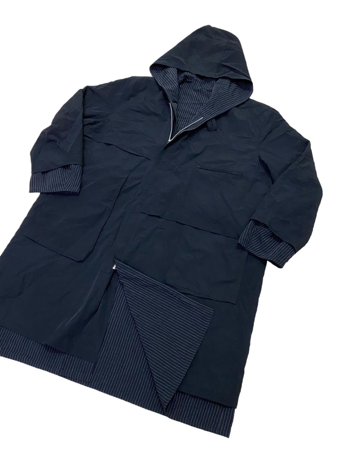 image of Archival Clothing Vintage Pour Deux Oversized Riversible Hoodie Jacket in Black, Men's (Size Medium