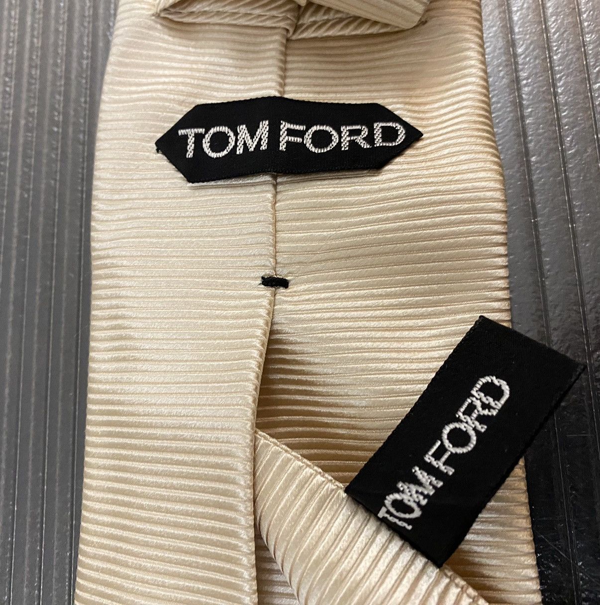 Tom Ford Tom Ford 🇮🇹 silk twill cream necktie nwot Size ONE SIZE - 5 Thumbnail