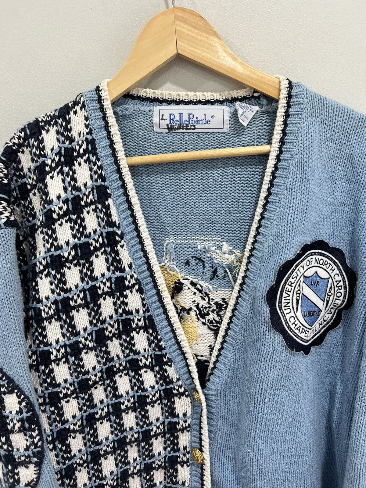 Vintage Vintage North Carolina Knit Sweater Cardigan Size US XL / EU 56 / 4 - 7 Thumbnail