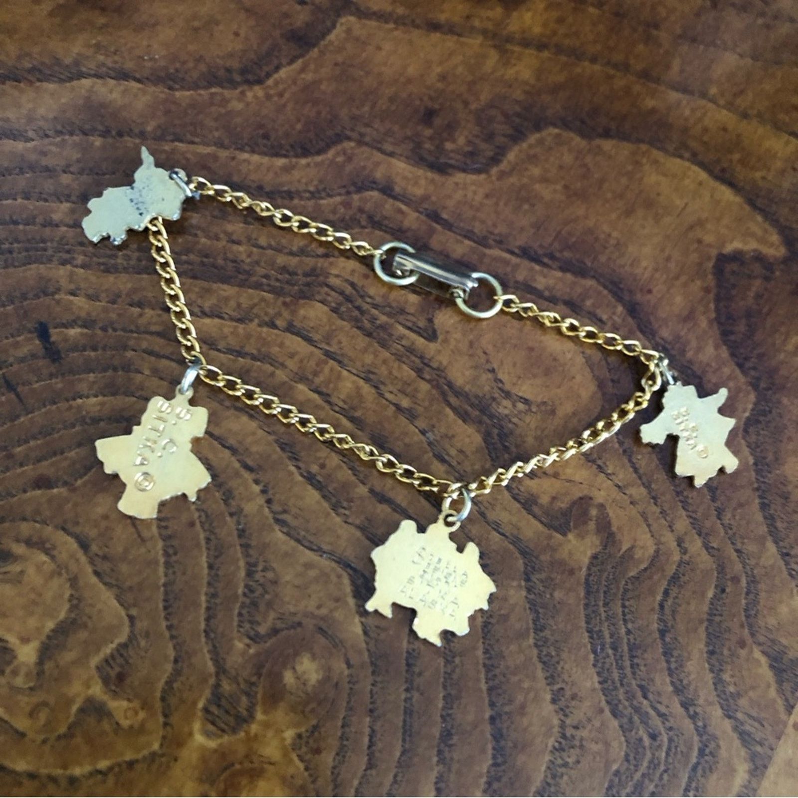 Vintage Vintage 70s Stella Designs Sitka Alaska charm bracelet Size ONE SIZE - 9 Thumbnail