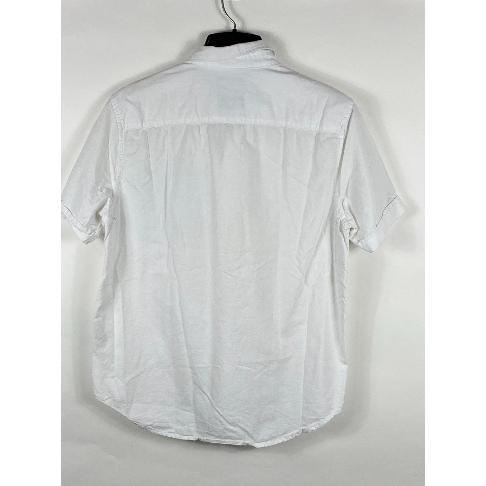 Giordano Giordano Hello Kitty 40th Anniversary Button Up Pocket Short Size M / US 6-8 / IT 42-44 - 2 Thumbnail
