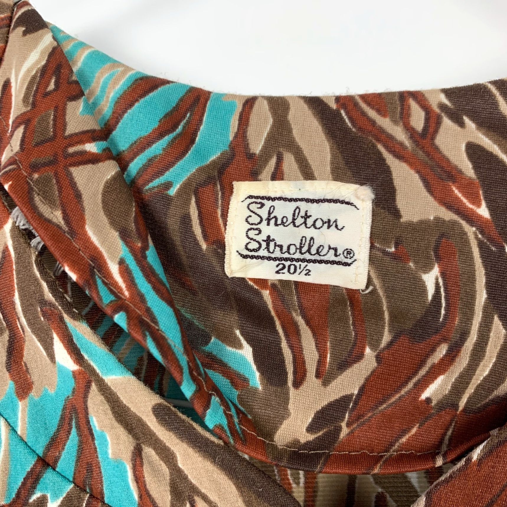 Vintage VINTAGE Shelton Stroller Dress Twee 1950s Empire Waist 40" Chest 41" Shoulder to Hem Brown Floral 20 1/2 Bust Hole Has Hole Men? Size XXS / US 00 / IT 34 - 5 Thumbnail