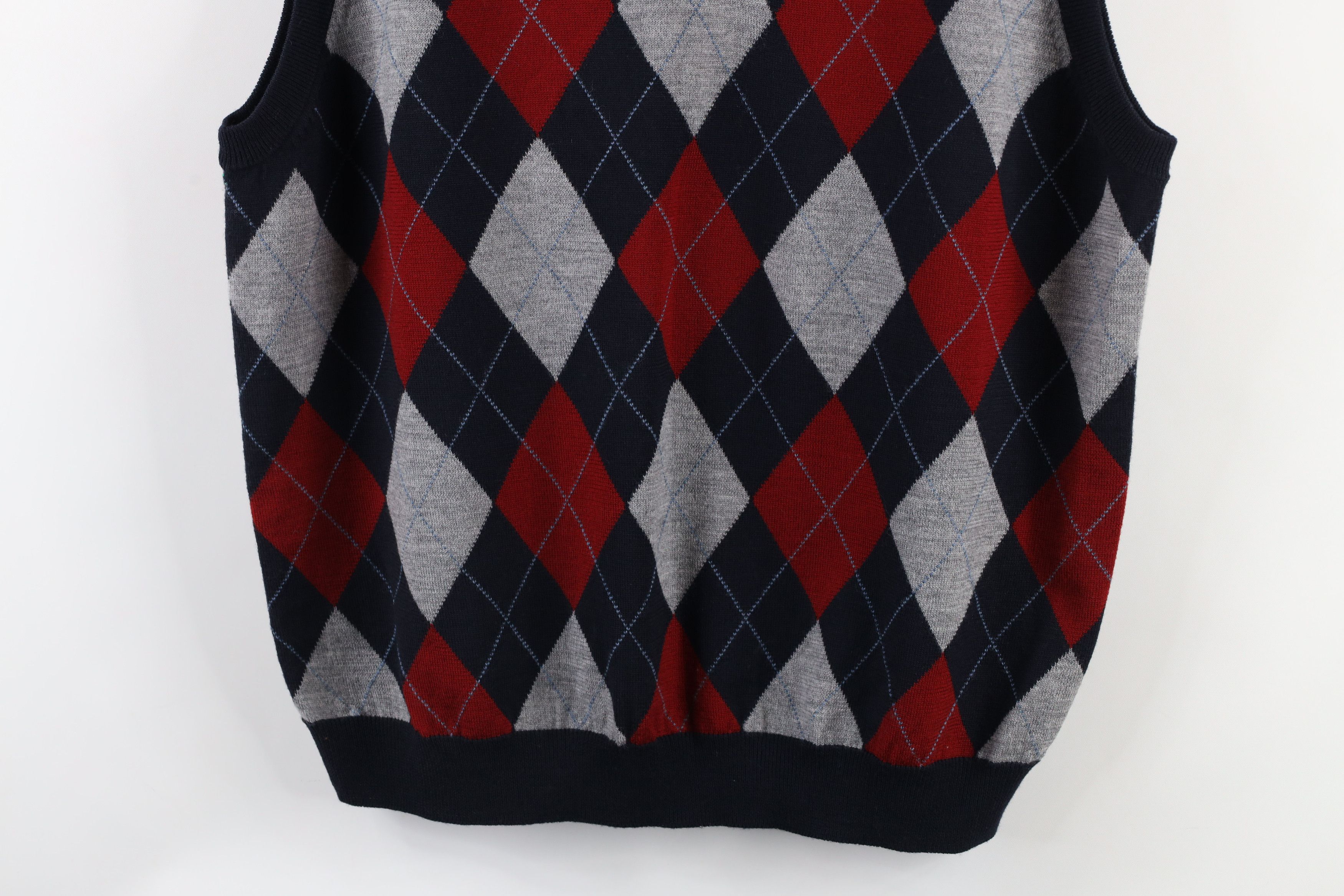 Brooks Brothers × Vintage Vintage Brooks Brothers Knit Argyle Diamond Sweater Vest Size US L / EU 52-54 / 3 - 3 Thumbnail