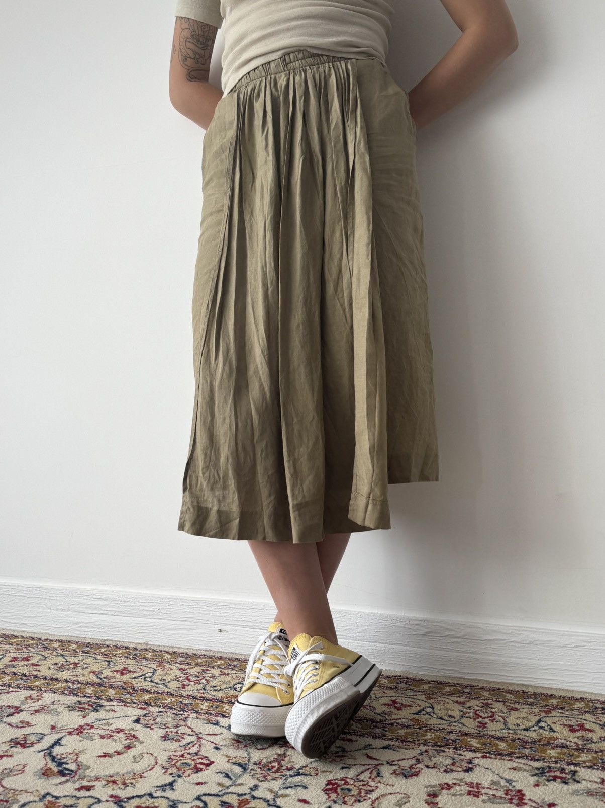 Giorgio Armani Vintage 80s Giorgio Armani Women’s Pleated Midi Skirt Size 27" / US 4 / IT 40 - 2 Thumbnail