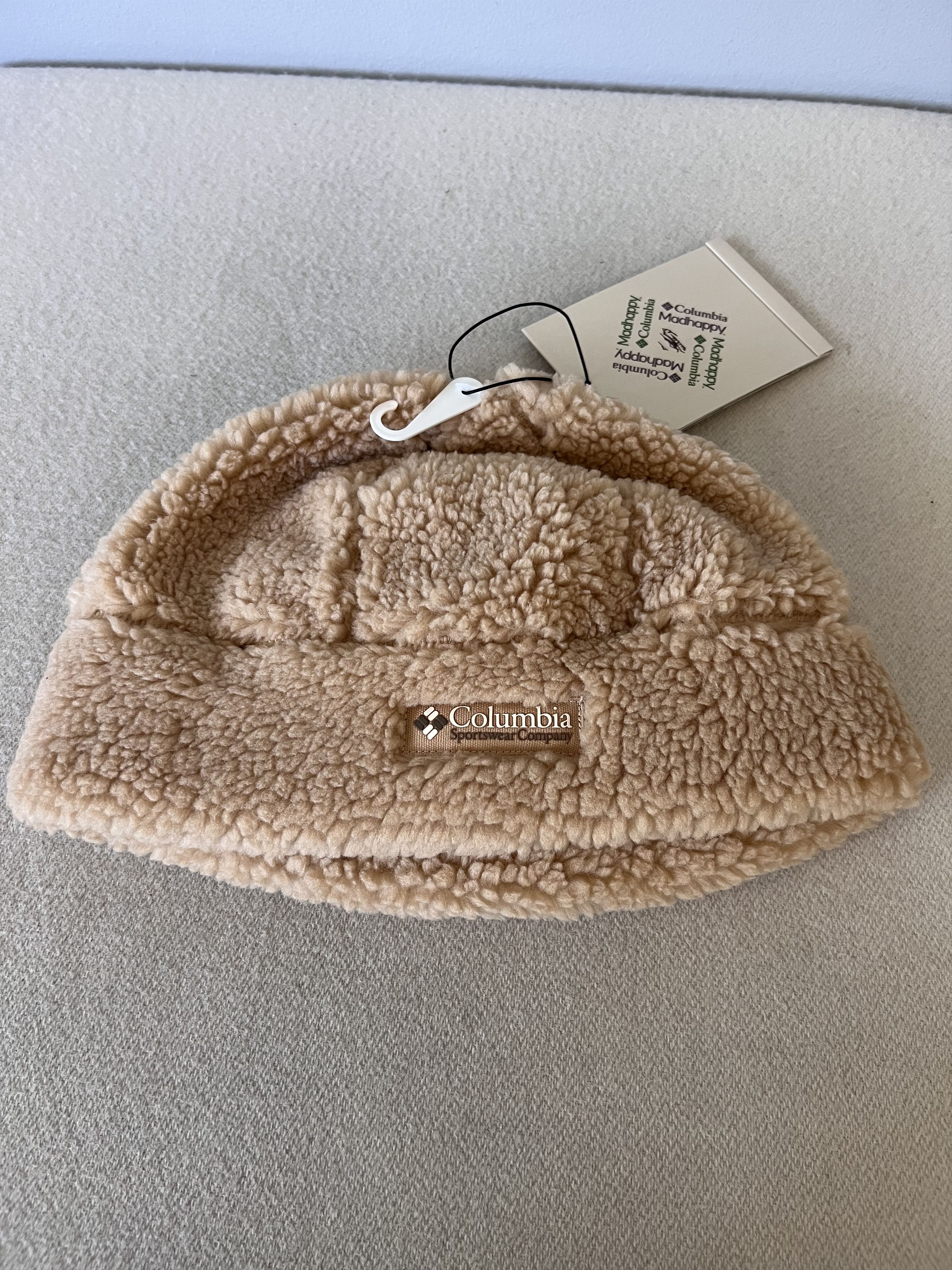 Columbia × Madhappy Madhappy Columbia Sherpa Beanie in Cream Size ONE SIZE - 1 Thumbnail