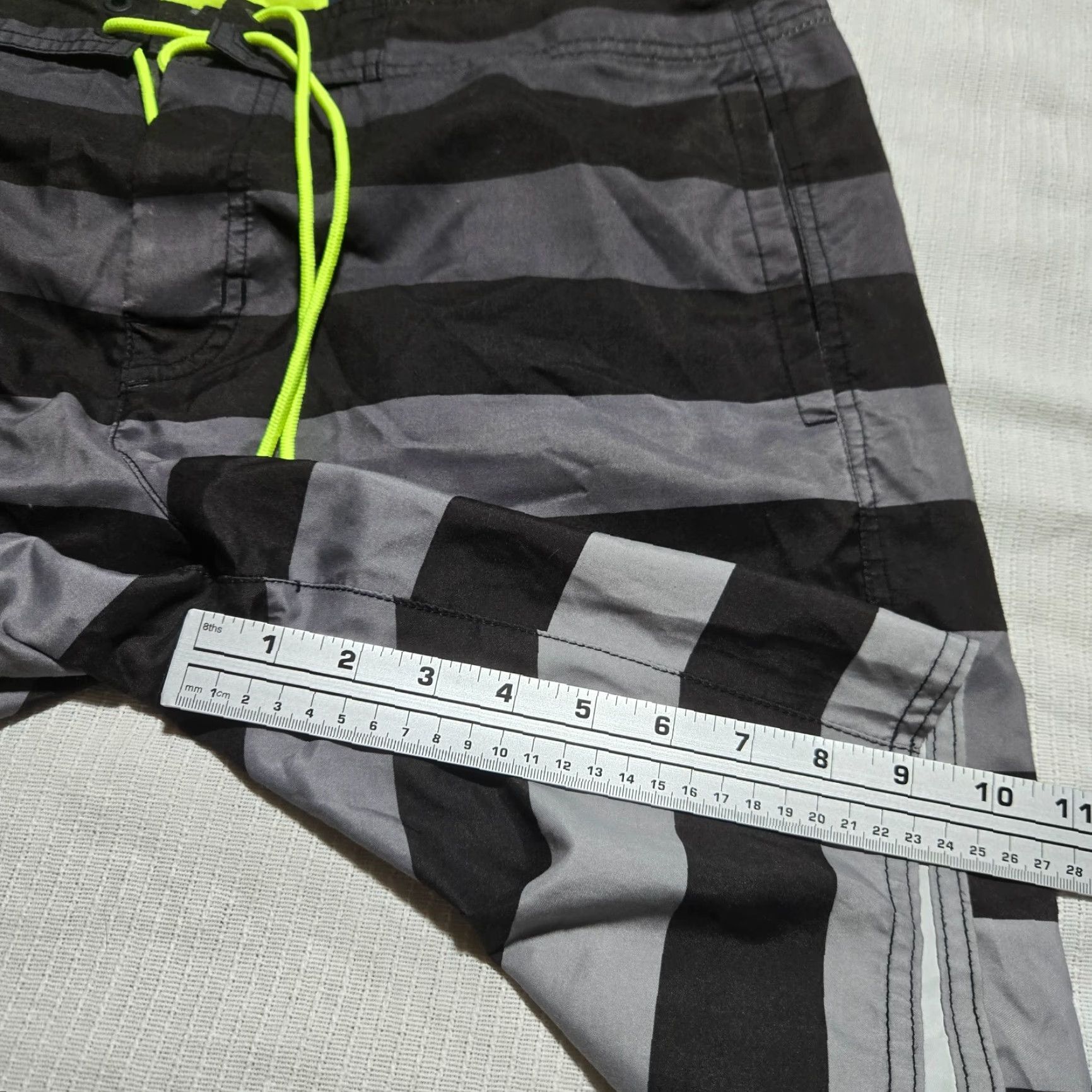 American Eagle Outfitters American Eagle Outfitters Surfing Swim Trunks Men M Medium Multicolor Pockets Drawstring Elastic Waist Patriots American Flag Theme 90s? No. Size US 31 - 6 Thumbnail