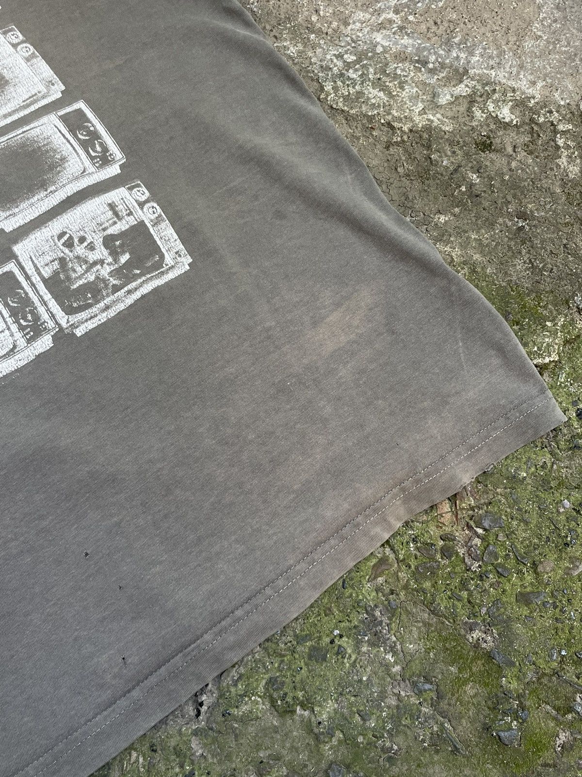 Japanese Brand Vintage Flash Imp 00’sTV Scary Faded T-Shirt Distressed RARE Size US L / EU 52-54 / 3 - 7 Thumbnail