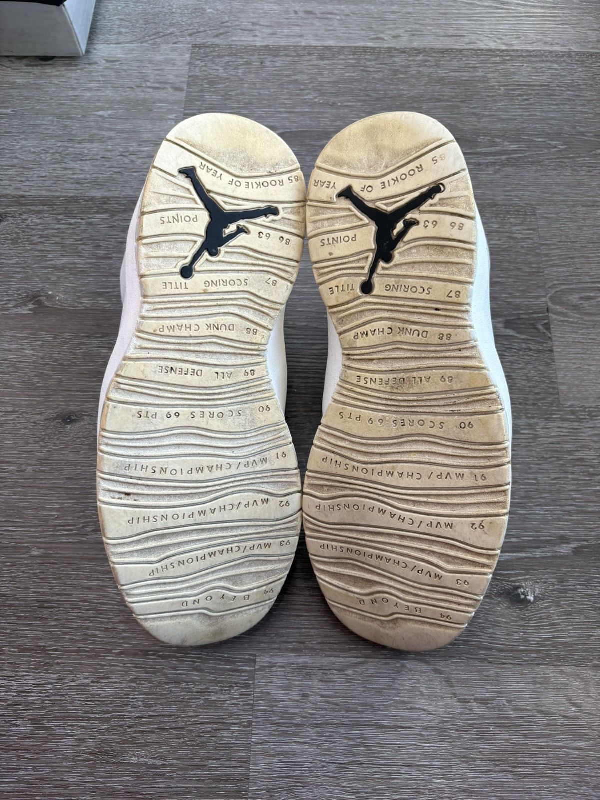 Jordan Brand Air Jordan 10 Retro “I’m back” **PRE-OWNED** REP. BOX Size US 12 / EU 45 - 5 Thumbnail