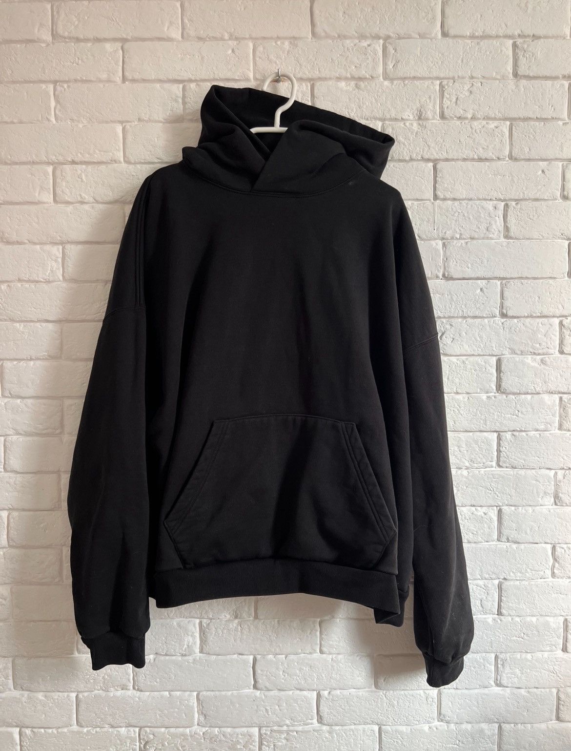 Balenciaga Balenciaga garde robe hoodie Size US L / EU 52-54 / 3 - 2 Thumbnail