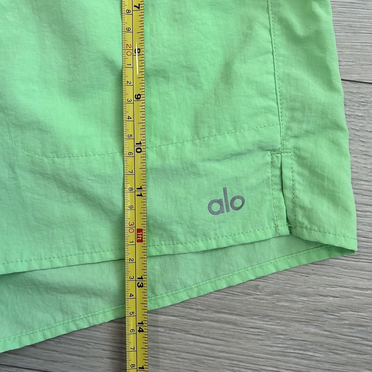 Alo Alo Yoga Alumni Short Ultramint Size 26" / US 2 / IT 38 - 8 Thumbnail
