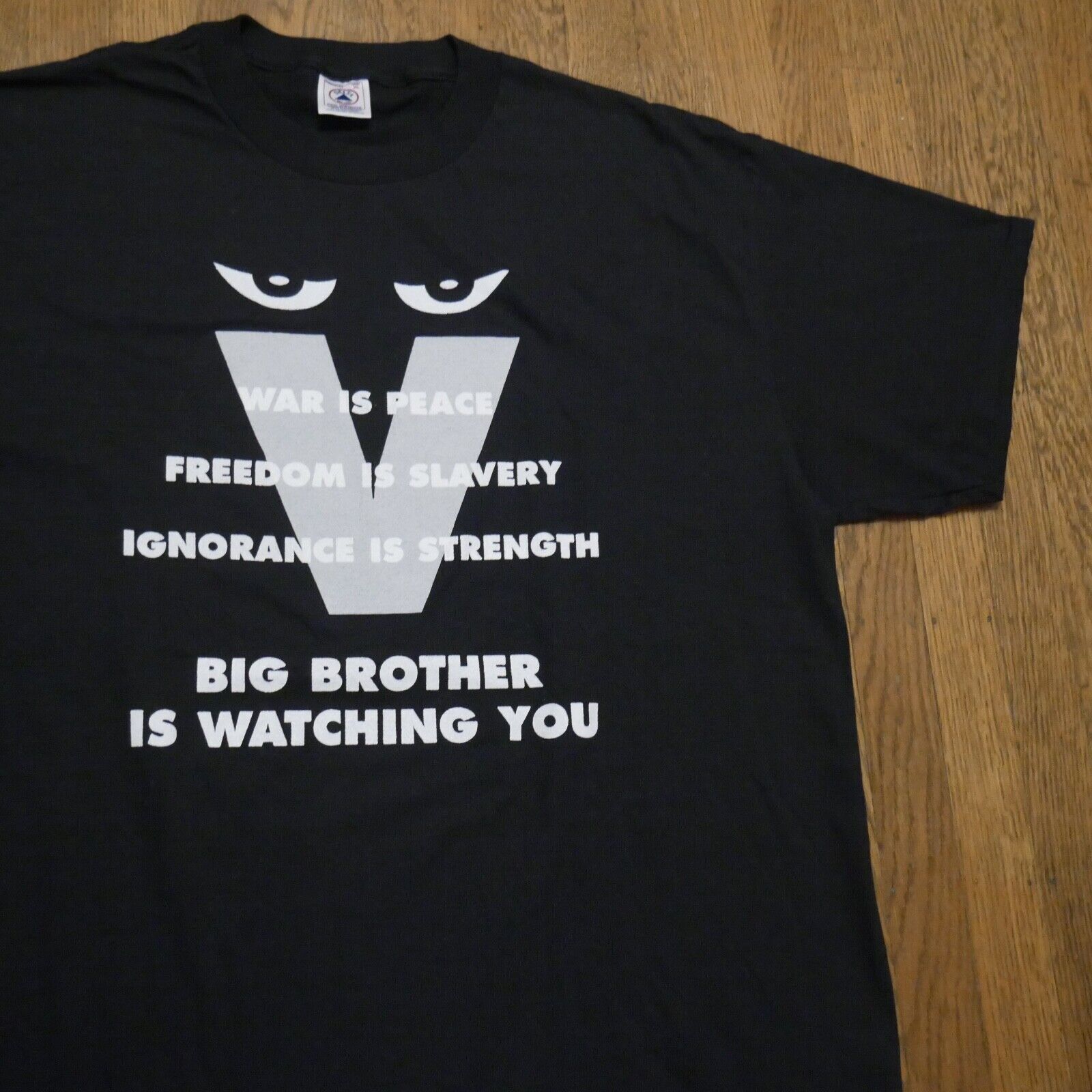 Delta Vintage V For Vendetta Movie Promo George Orwell T Shirt XL Size US XL / EU 56 / 4 - 5 Thumbnail