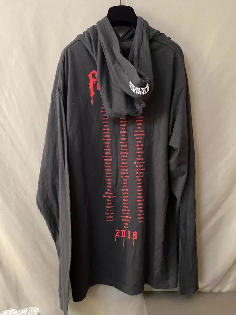 Vetements Vetements 18ss Blood Drops Sanskrit Slim hoodie 2506-Nextar Size US S / EU 44-46 / 1 - 3 Thumbnail