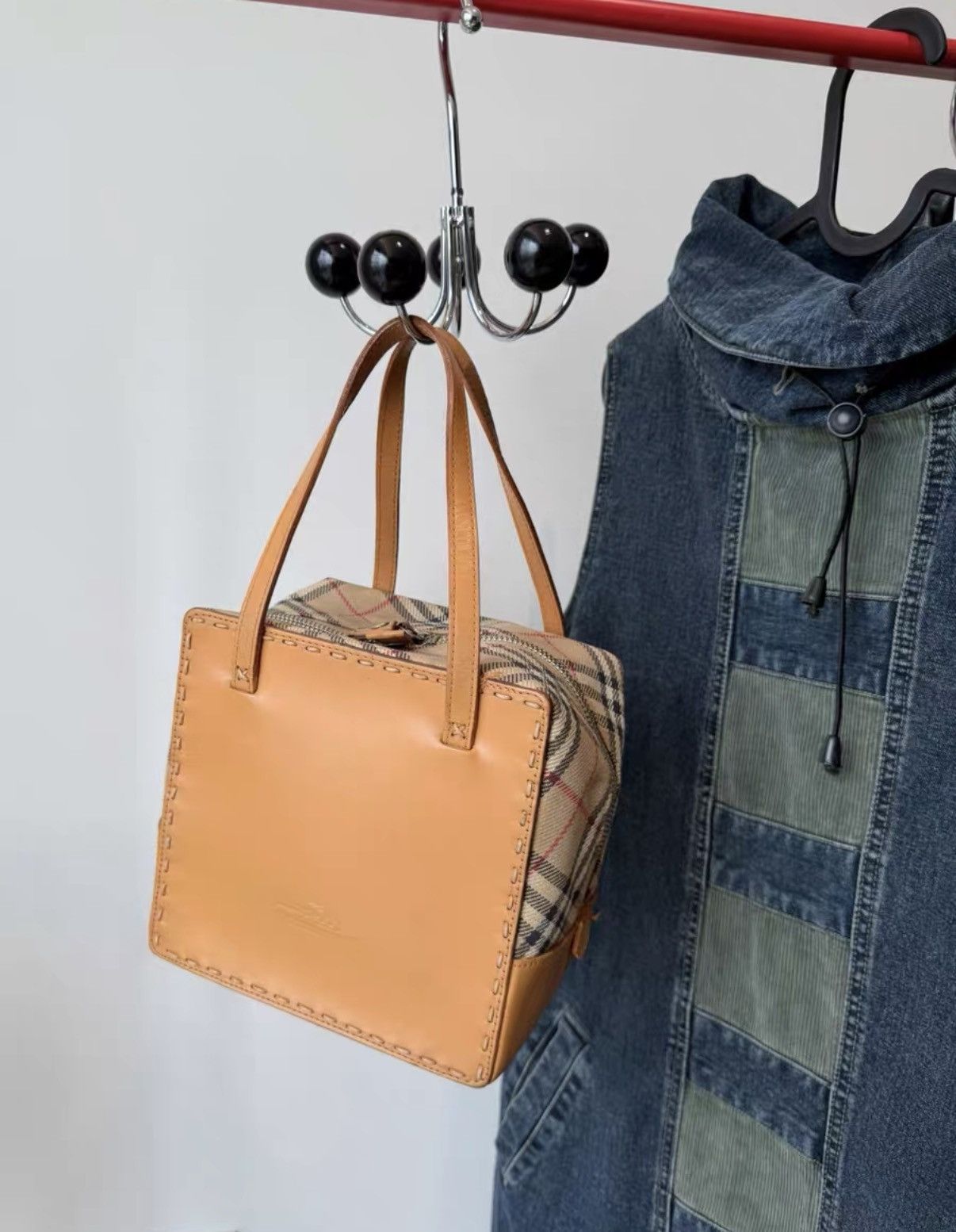 Burberry Burberrys Vintage Canvas & Leather Box Handbag J36 Size ONE SIZE - 1 Thumbnail