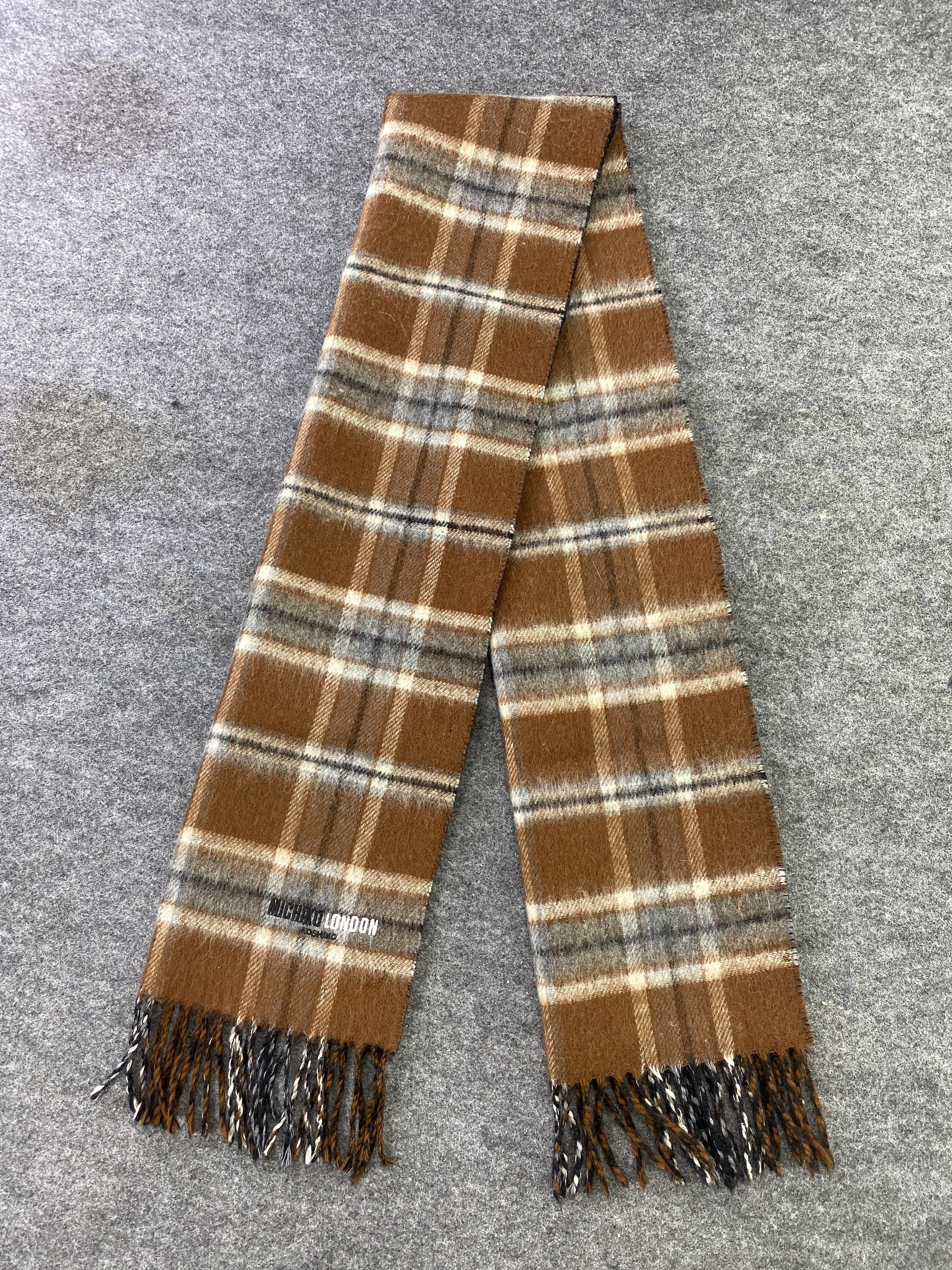 Michiko Koshino London Michiko Koshino London Scarf / Muffler / Neckwear -T559 Size ONE SIZE - 4 Thumbnail