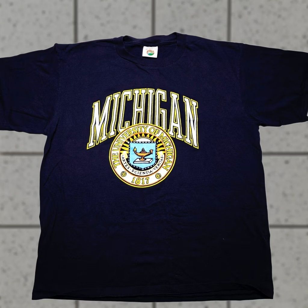 Vintage VINTAGE University Of Michigan Wolverines Big Print Seal T-Shirt USA Size XL 90s Mens Short Sleeve Crew Neck Blue Size US XL / EU 56 / 4 - 1 Thumbnail