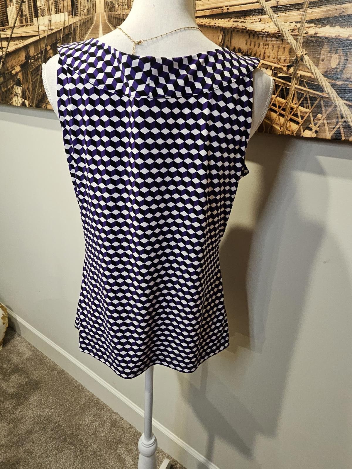 Calvin Klein Calvin Klein Geometric Pattern Top in Purple and Black Size M / US 6-8 / IT 42-44 - 3 Thumbnail
