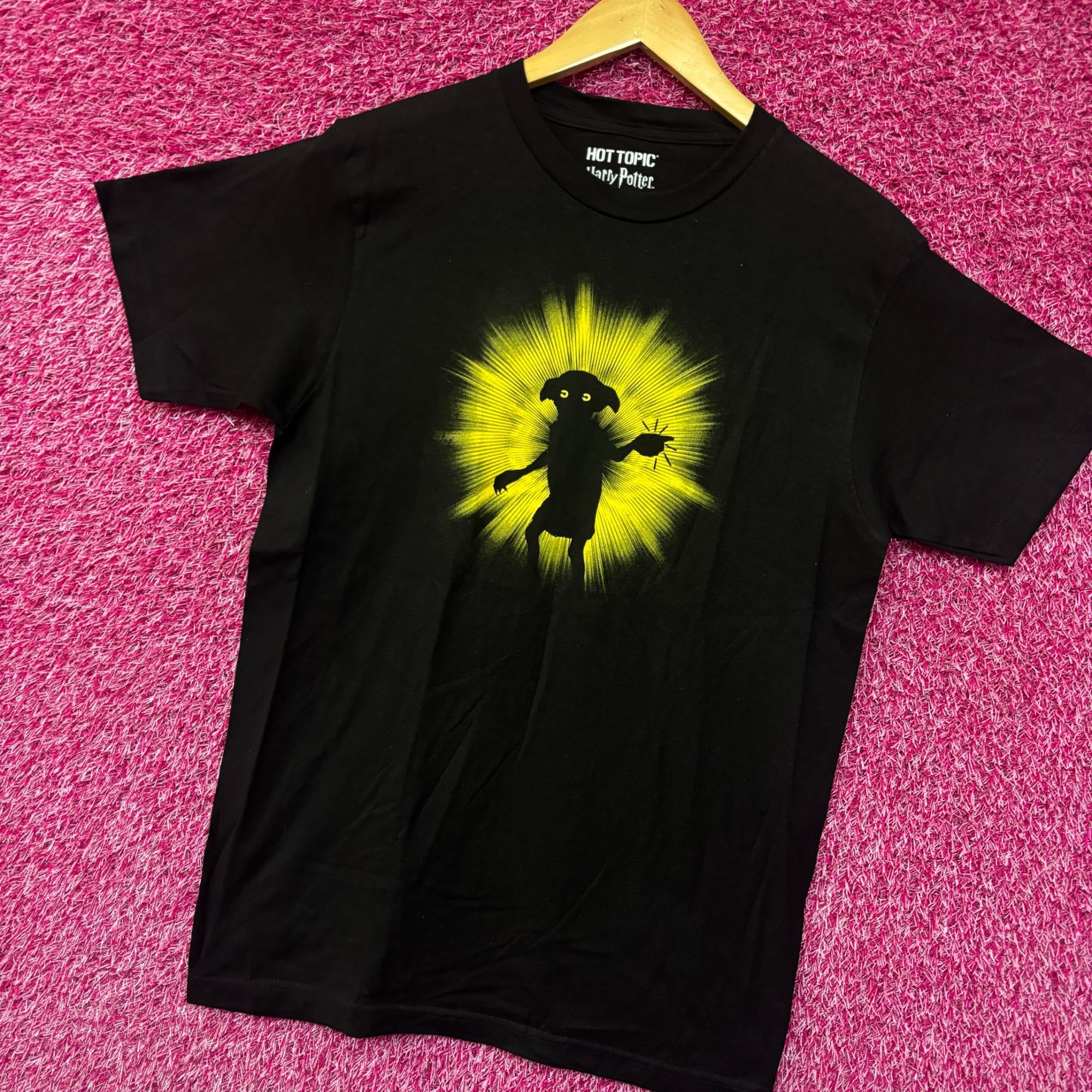 Other Harry Potter Dobbi the House Elf tshirt size medium Size US M / EU 48-50 / 2 - 3 Thumbnail