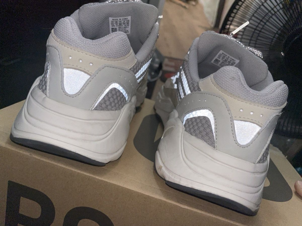 Yeezy Yeezy boost 700 v2 cream Size US 11.5 / EU 44-45 - 4 Thumbnail