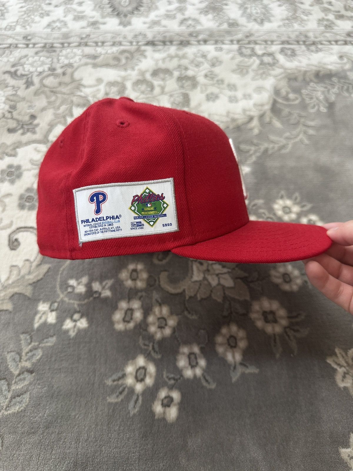 New Era Phillies Hat Size 7 1/8 Size ONE SIZE - 2 Thumbnail