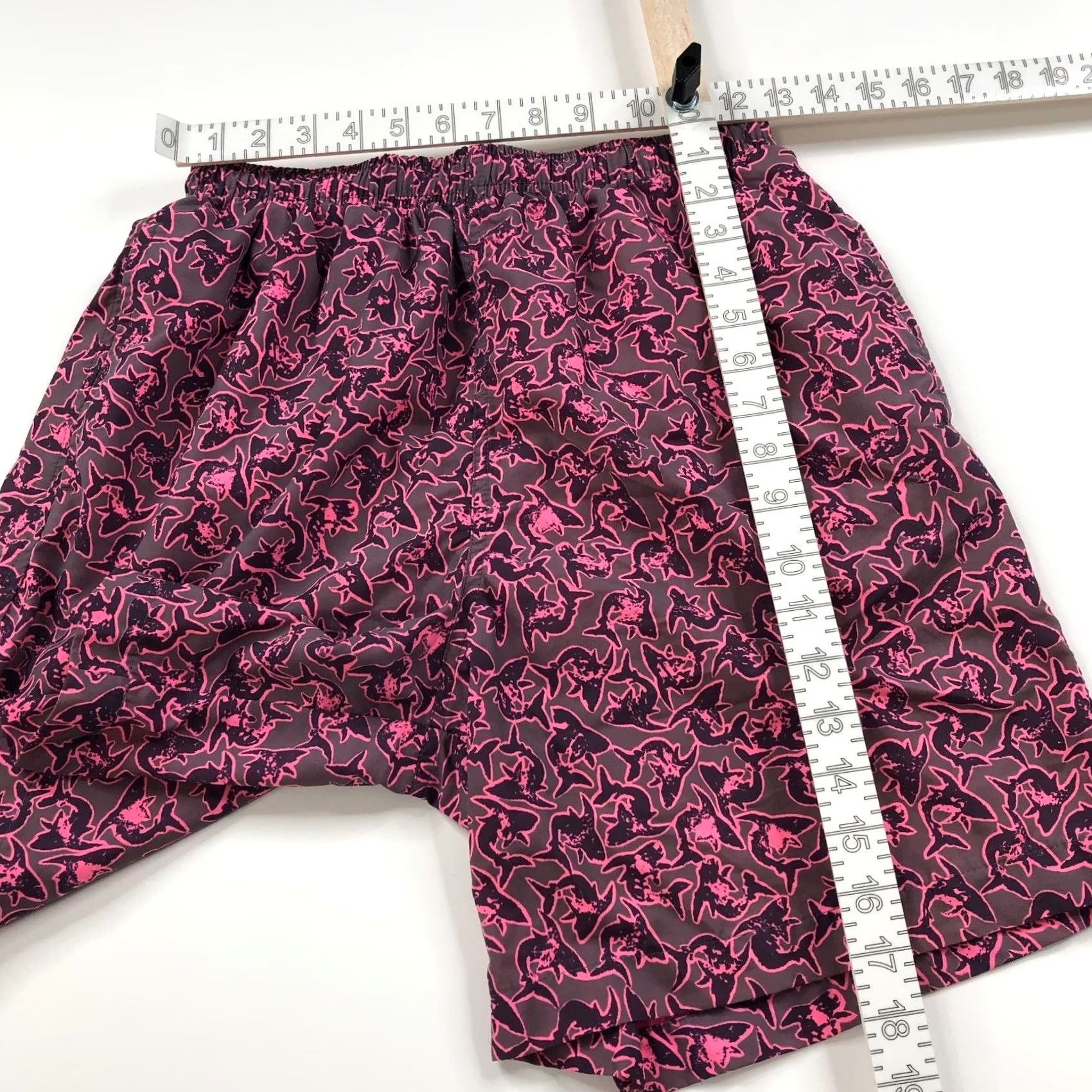 Vintage Maui & Sons Swim Trunk Shorts Brief 7" Gray Pink Shark Lined Men's M Regular Baggy? Size US 31 - 2 Thumbnail