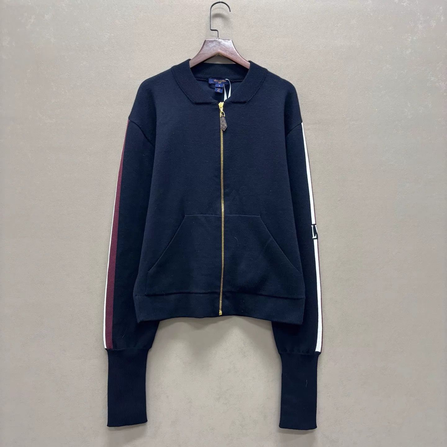 Louis Vuitton LV Cashmere Arm Stripe Monogram Knit Zip Jacket S Size US S / EU 44-46 / 1 - 1 Thumbnail