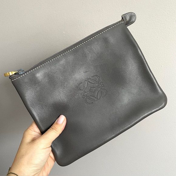 Loewe Vintage Loewe Gray Leather Top Handle Purse w/ COA 🇪🇸 Size ONE SIZE - 12 Thumbnail