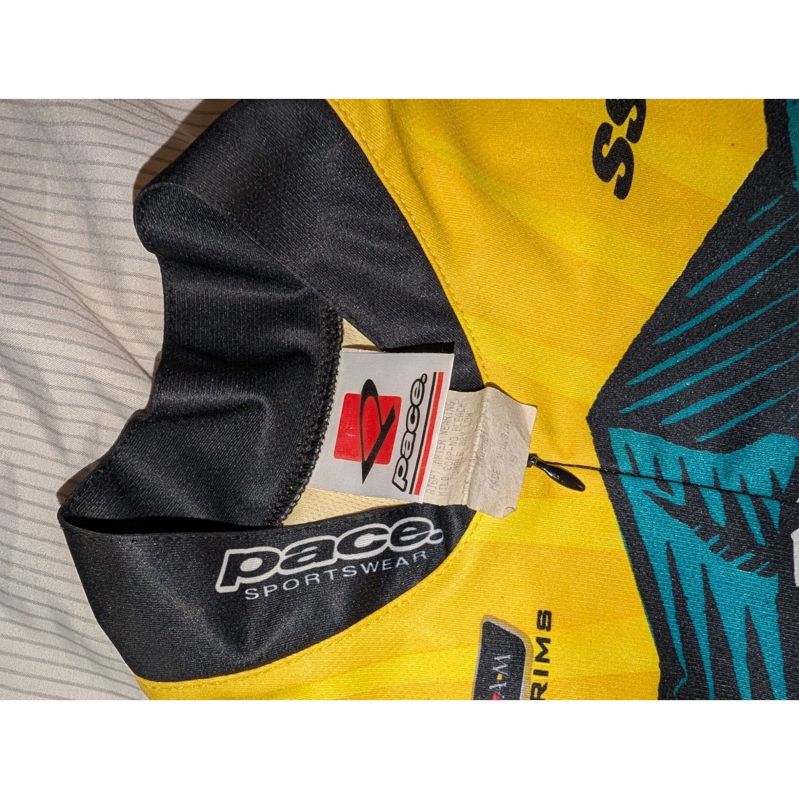 PEARL iZUMi Pace Wilderness Trail Bikes Cycling Jersey Small USA made Size US S / EU 44-46 / 1 - 5 Thumbnail