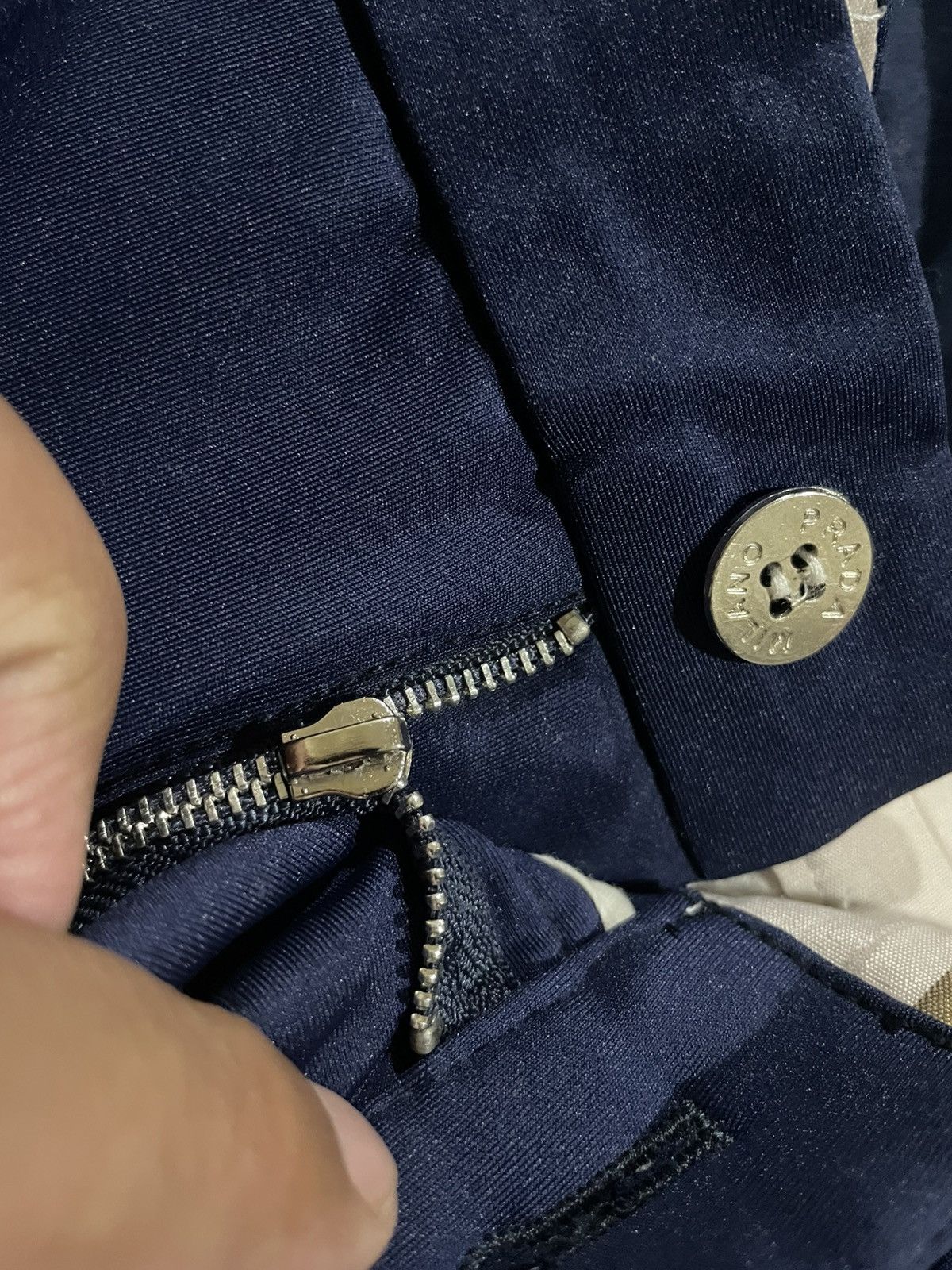Prada Prada Super Comfort Luxury Destroyed Broken Zipper Shorts Size US 38 / EU 54 - 19 Thumbnail
