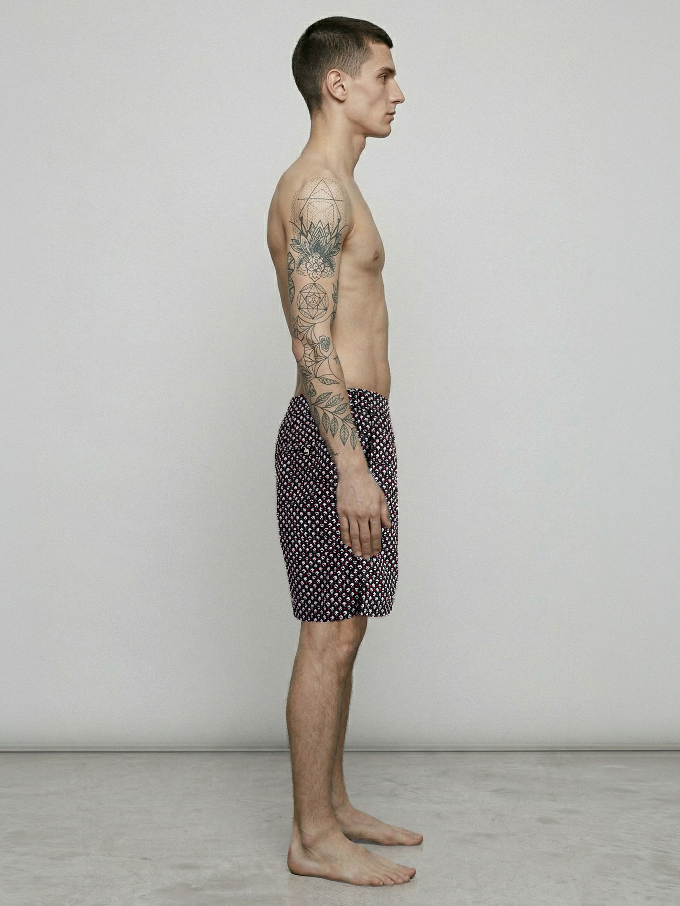 Alexander McQueen All Over Skull Swim Trunks Size US 32 / EU 48 - 13 Thumbnail