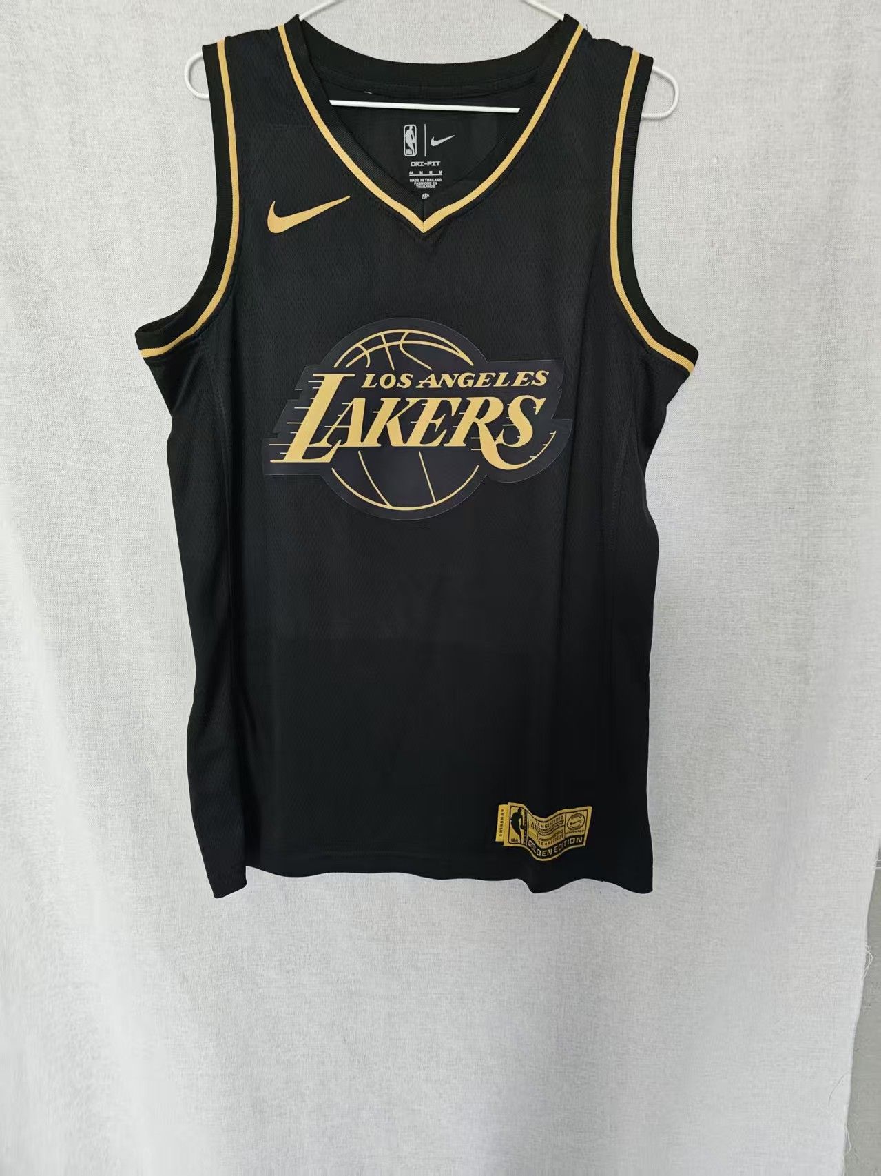 NBA Los Angeles Lakers Luka Dončić Jersey Size US S / EU 44-46 / 1 - 2 Thumbnail