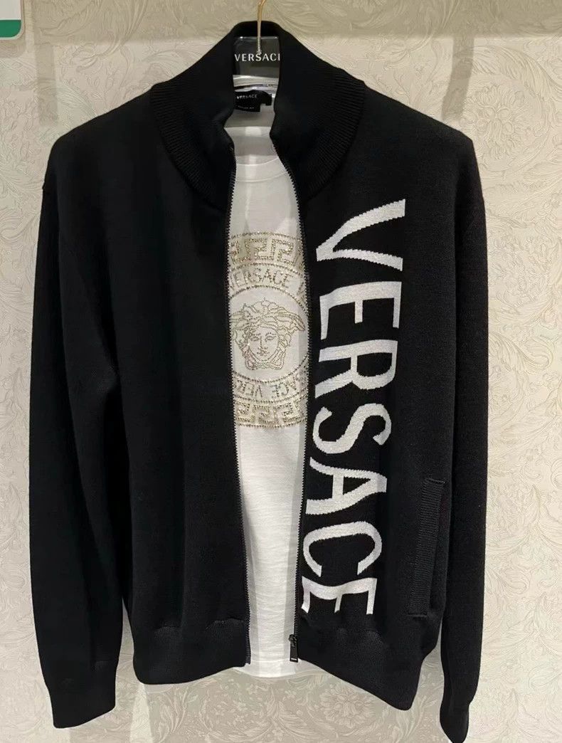 Versace Versace Black wool zip knit Size US L / EU 52-54 / 3 - 7 Thumbnail