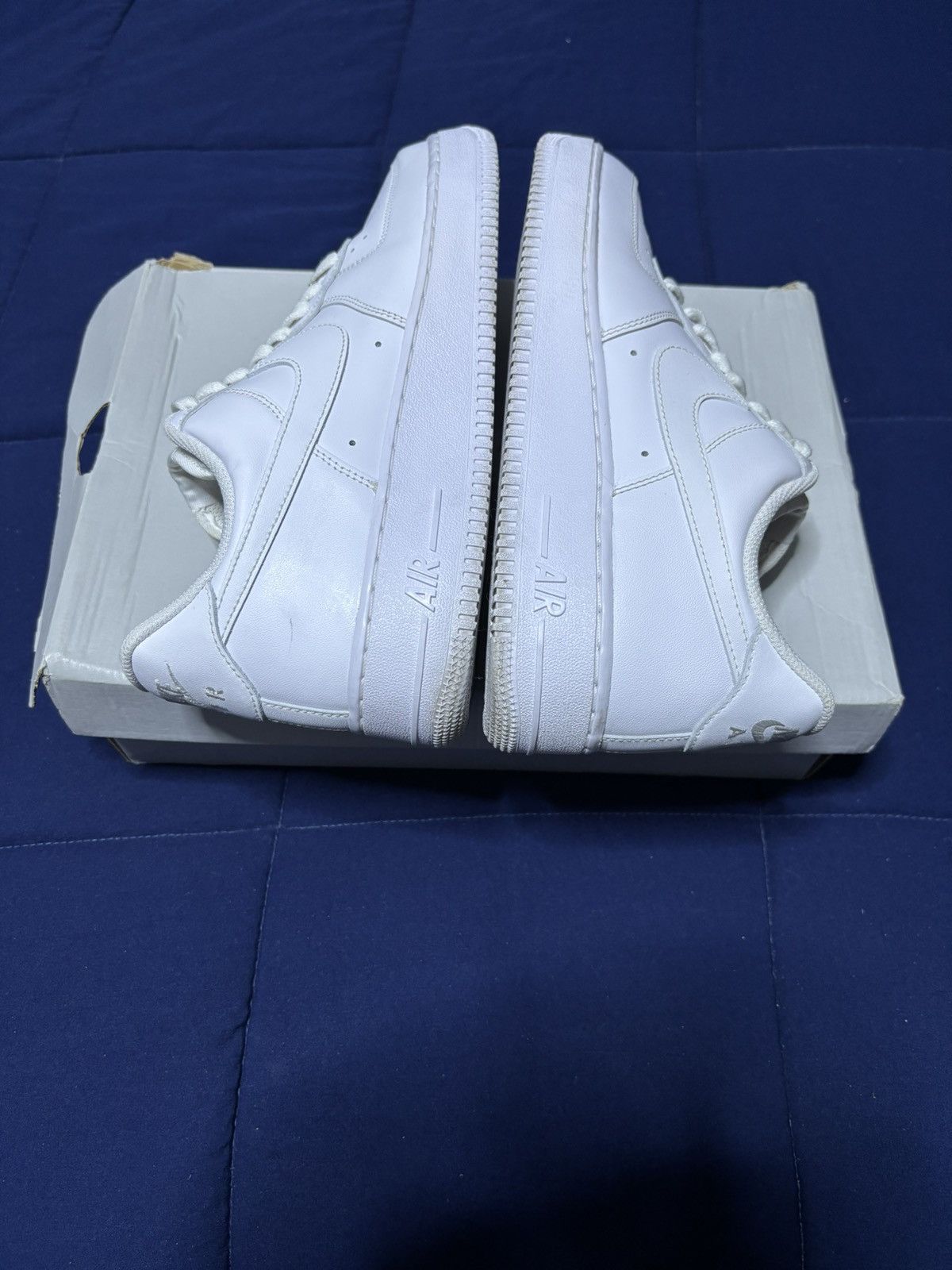 Nike Nike Air Force 1 '07 Low Triple White Size 9 Size US 9 / EU 42 - 3 Thumbnail