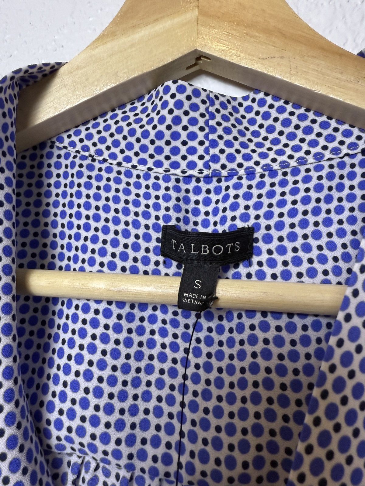 Talbots Talbots women’s sleeveless blouse new S size Size S / US 4 / IT 40 - 7 Thumbnail