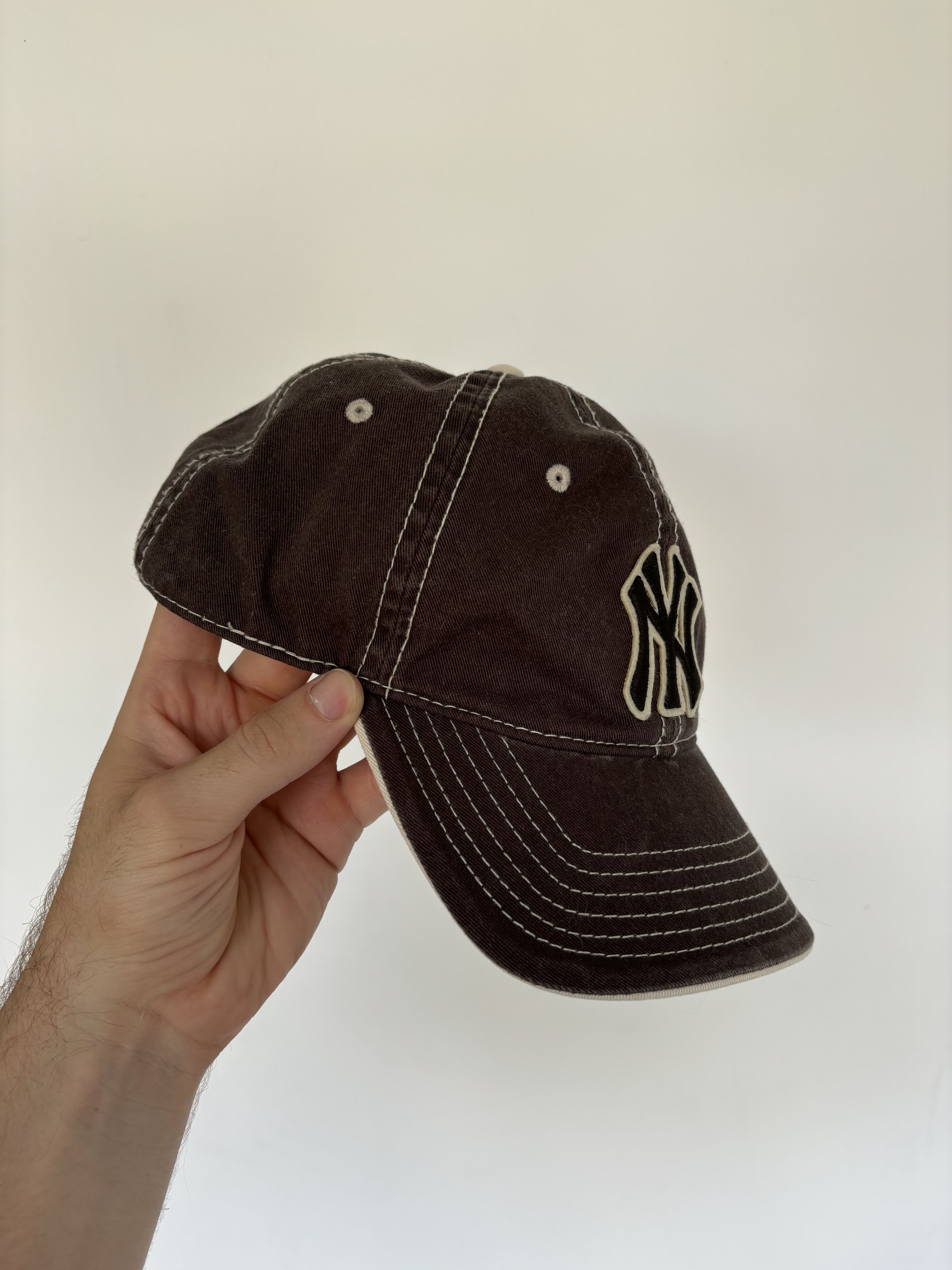 New York Yankees Vintage NY Yankees Brown Stitched MLB Cap Size ONE SIZE - 2 Thumbnail