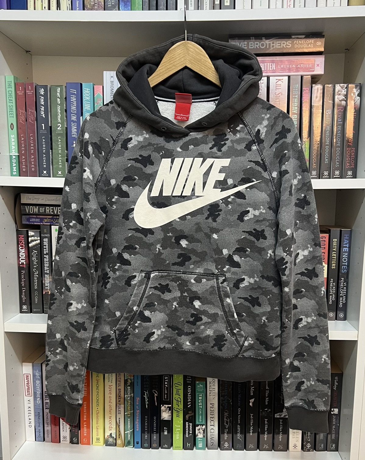 Nike Nike Camo Hoodie Size US L / EU 52-54 / 3 - 1 Thumbnail