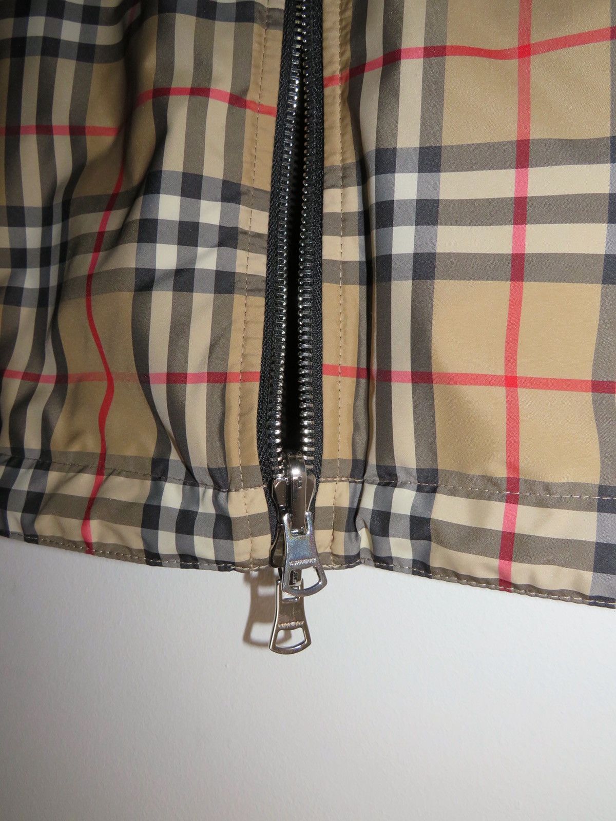 Burberry Burberry Reversible Check Hooded Jacket EUC Size US M / EU 48-50 / 2 - 8 Thumbnail
