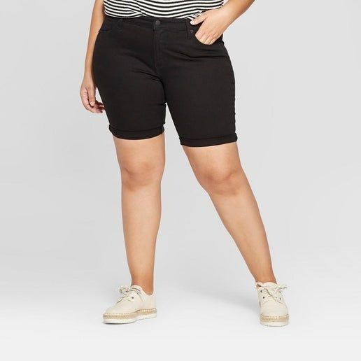 Other Women's Plus Size Mid-Rise Black Bermuda Shorts 26W Size ONE SIZE - 1 Preview