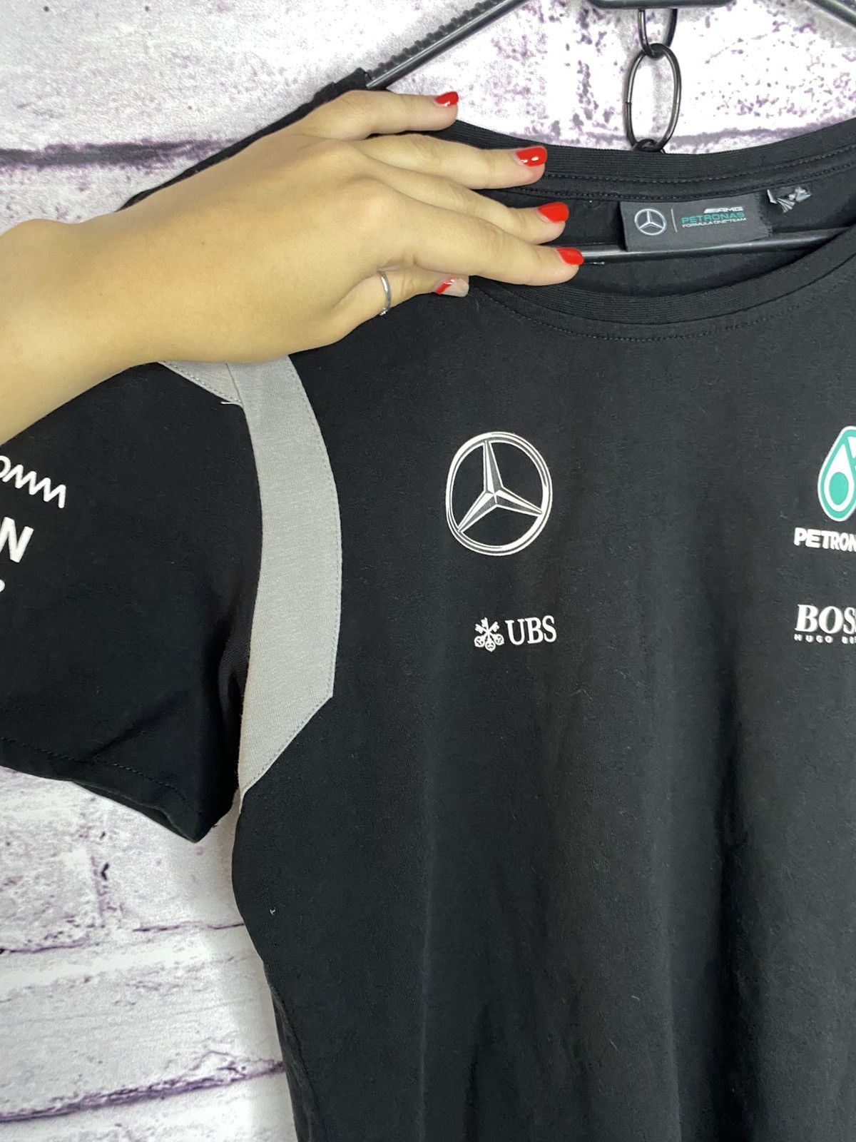 Hugo Boss × Mercedes-Benz Mens Vintage Mercedes AMG Petronas Formula One Team T Shirt Size US S / EU 44-46 / 1 - 8 Thumbnail