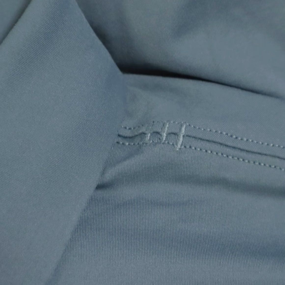 Lululemon Lululemon Woven Polyester Solid Polo Shirt Gray Men's M Shirt Size US M / EU 48-50 / 2 - 5 Thumbnail