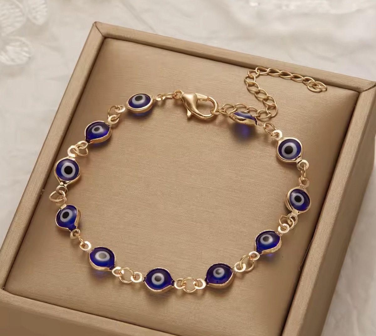 Jewelry EVIL Eyes Glass Beads Gold Chain Bracelet Size ONE SIZE - 5 Thumbnail