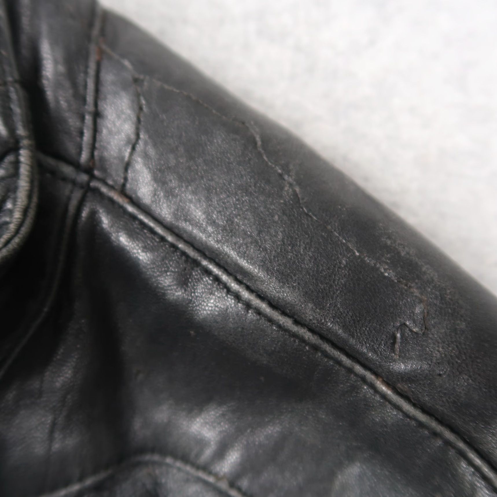 Vintage VINTAGE Michael Hoban North Beach Cropped Leather Jacket Women 4 Black Leather Cropped Vintage 80s Style Mens Womens Girls Size S / US 4 / IT 40 - 4 Thumbnail