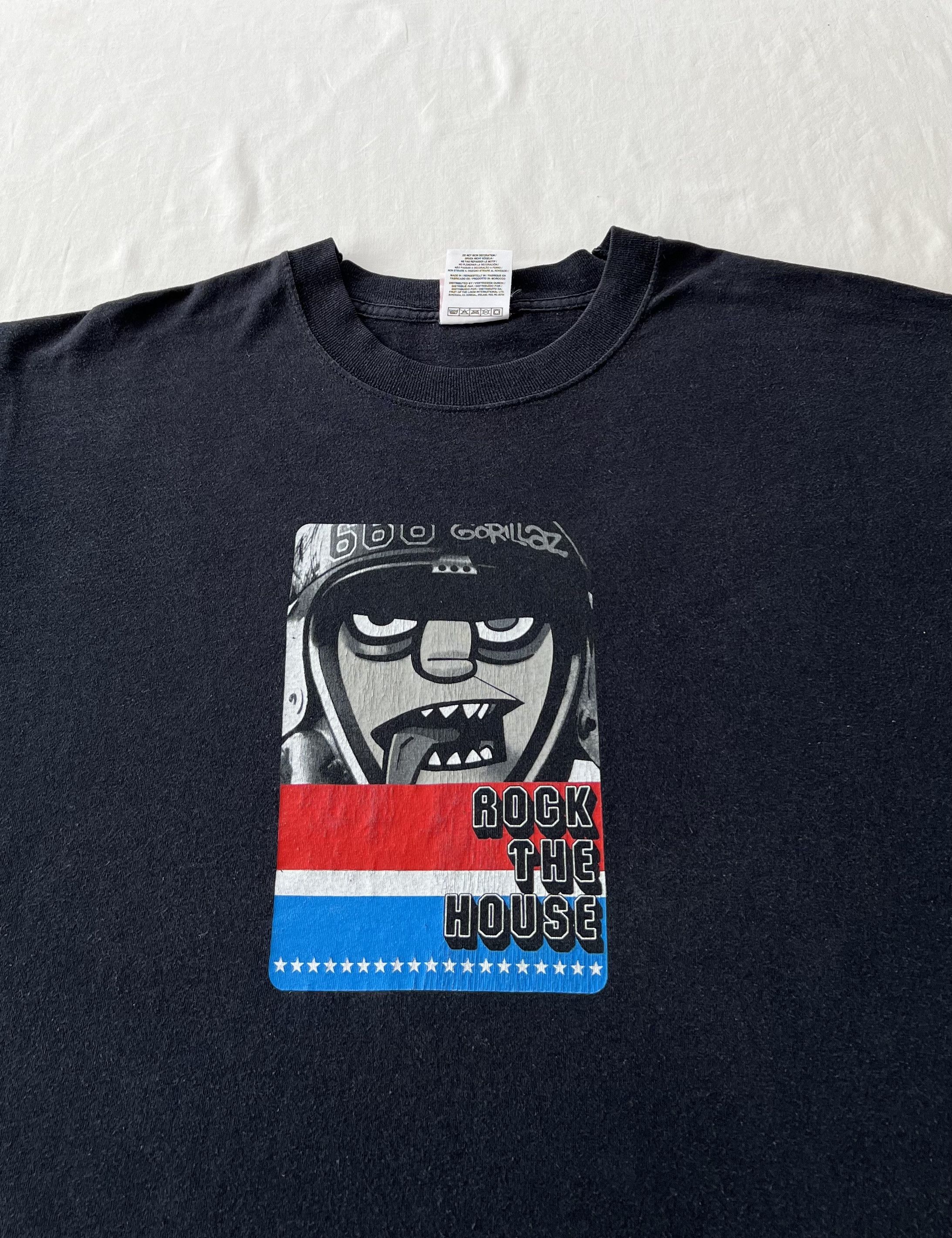 Band Tees Vintage 2001 Gorillaz Rock The House #78 Black T-shirt Size US L / EU 52-54 / 3 - 3 Thumbnail