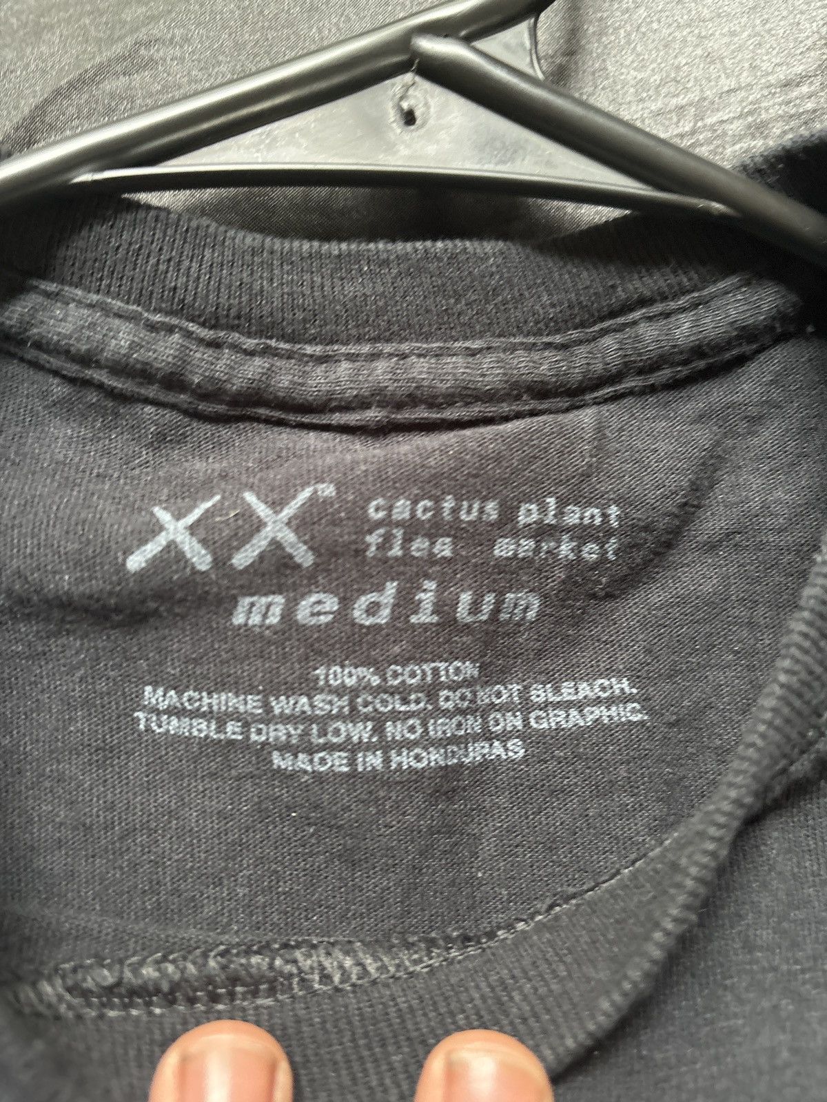 Kaws KAWS x Cactus Plant Flea Market T-shirt Size US M / EU 48-50 / 2 - 2 Thumbnail