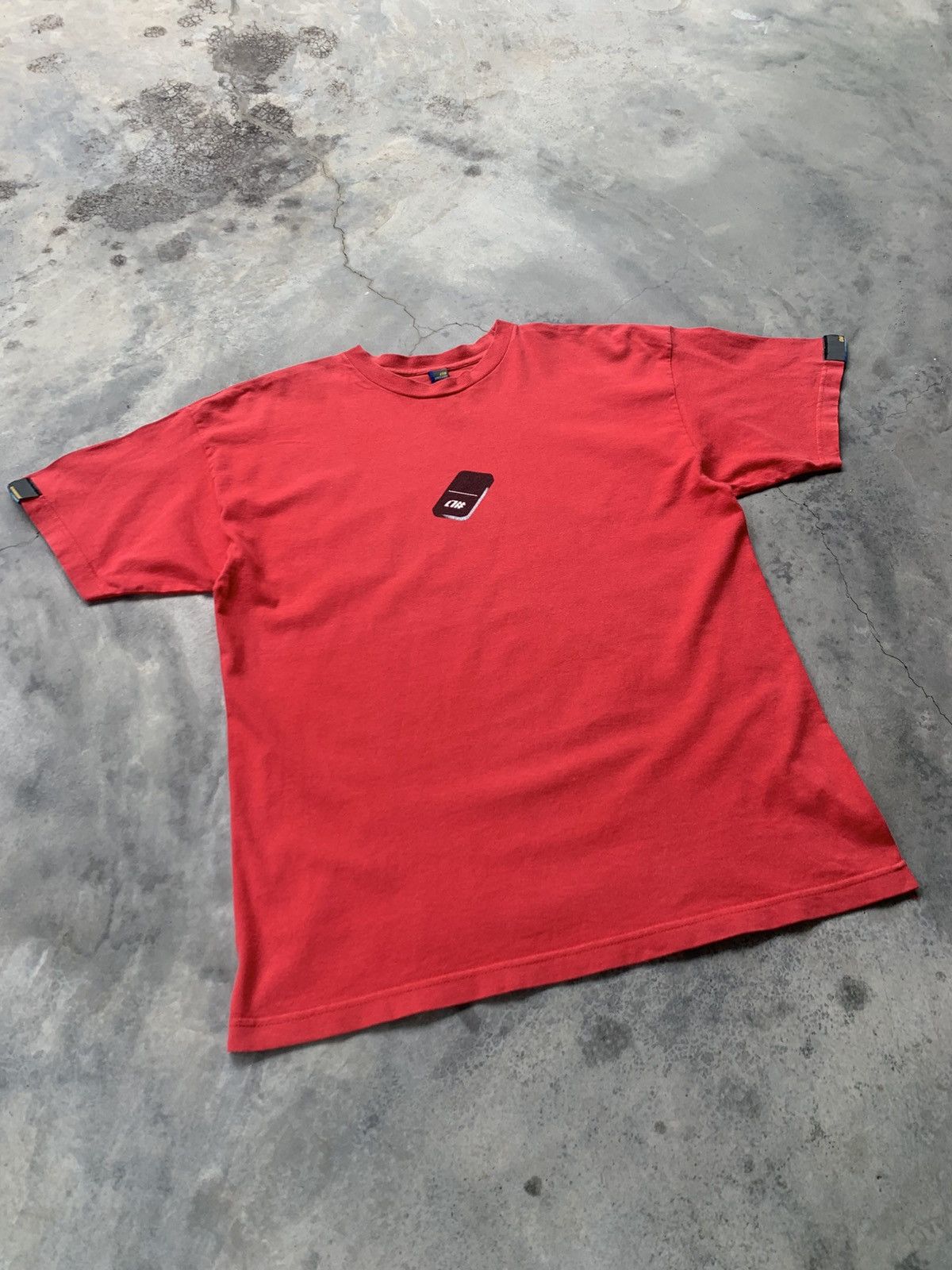 Vintage Vintage Alphanumeric Skateboarding Streetwear Tshirt Size US M / EU 48-50 / 2 - 1 Thumbnail