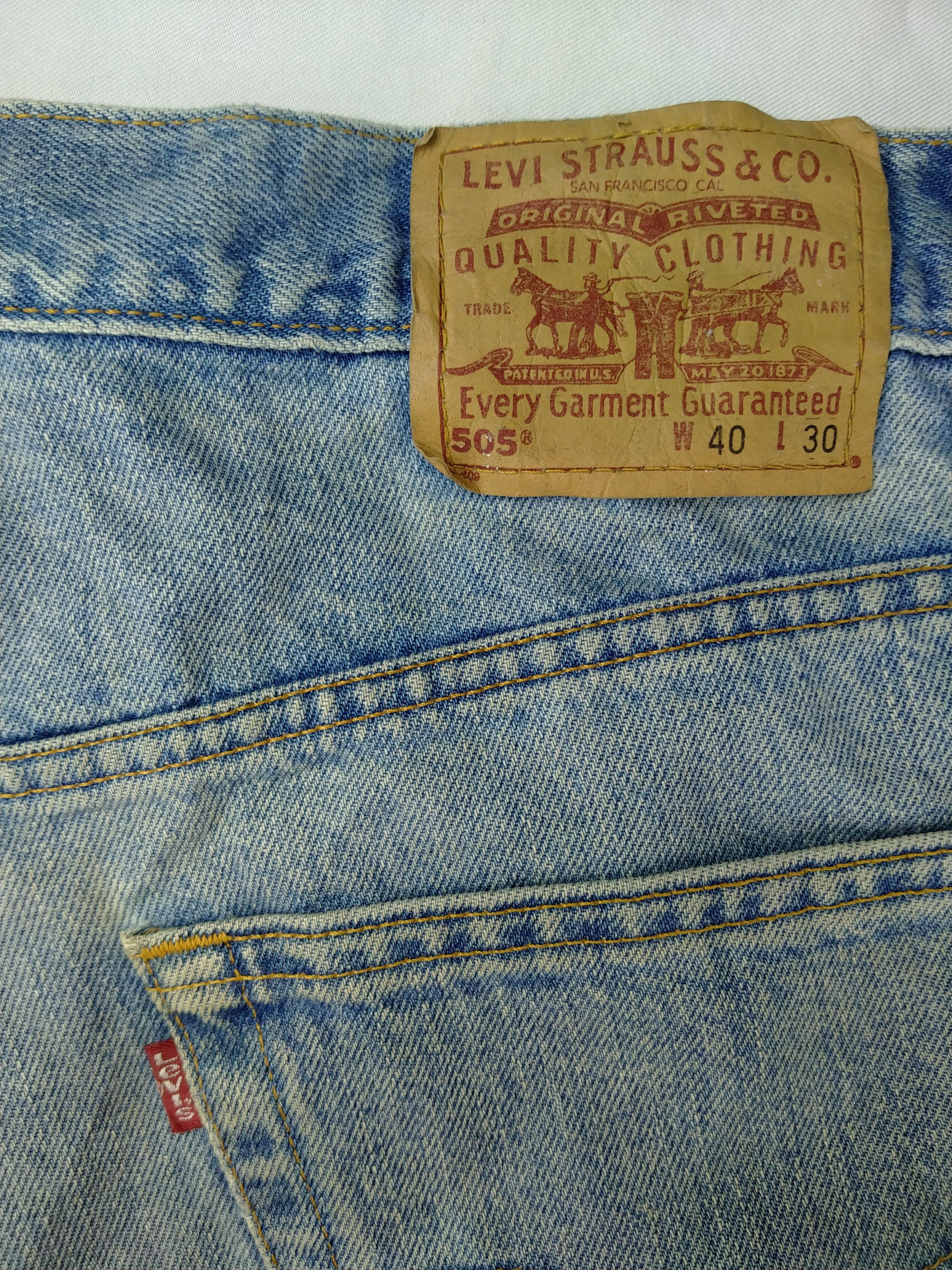 Levi's Vintage Levi's 505 Regular Fit Light Wash Denim 39x30 JN550 Size US 39 - 9 Thumbnail