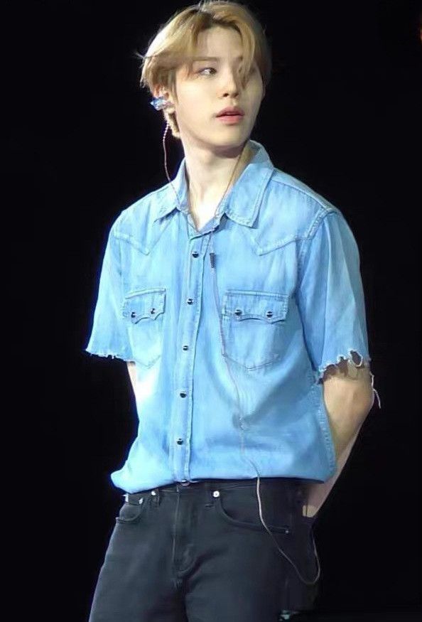 Saint Laurent Paris Saint Laurent men's denim short sleeve shirt size M Size US M / EU 48-50 / 2 - 7 Thumbnail