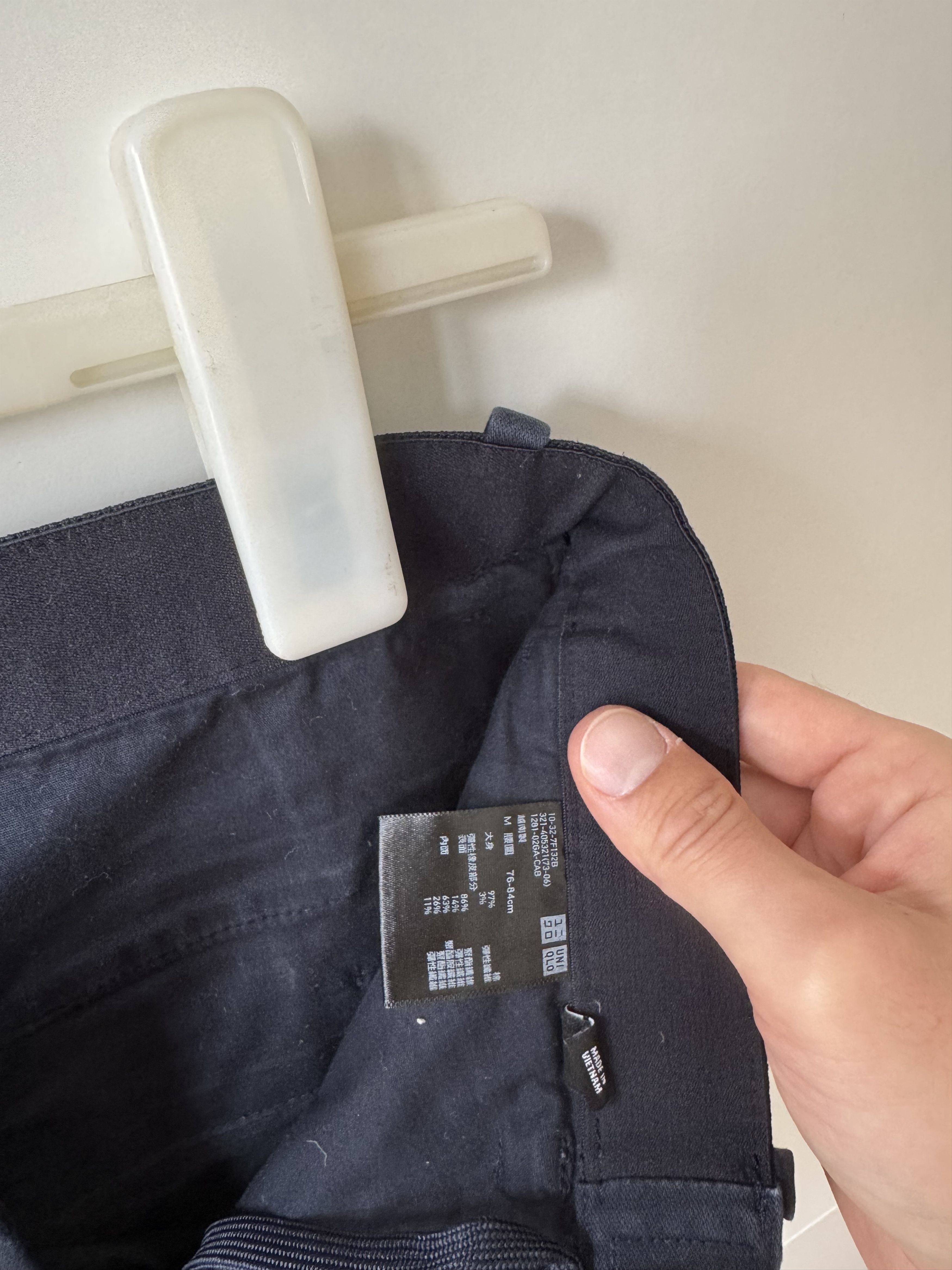 Uniqlo [M] Ankle Pants in Navy Size US 30 / EU 46 - 6 Thumbnail