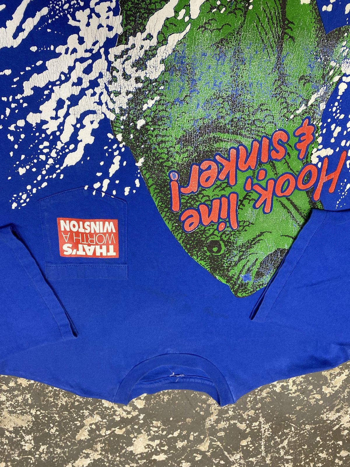 Vintage Vintage That’s Worth A Winston Hook Line Sinker 1993 Tshirt Size US XL / EU 56 / 4 - 12 Thumbnail